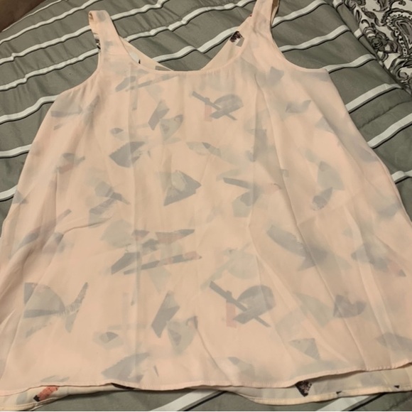 Bundle of Reitmans blouses $10 each or 4/$30 - Picture 4 of 7